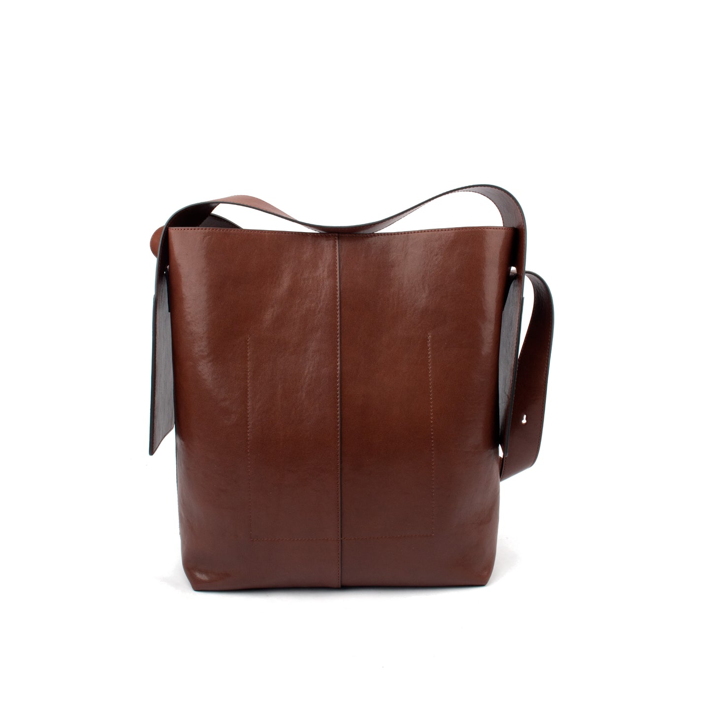 Effortless Elegance: The TT Lacoste Leather Tote