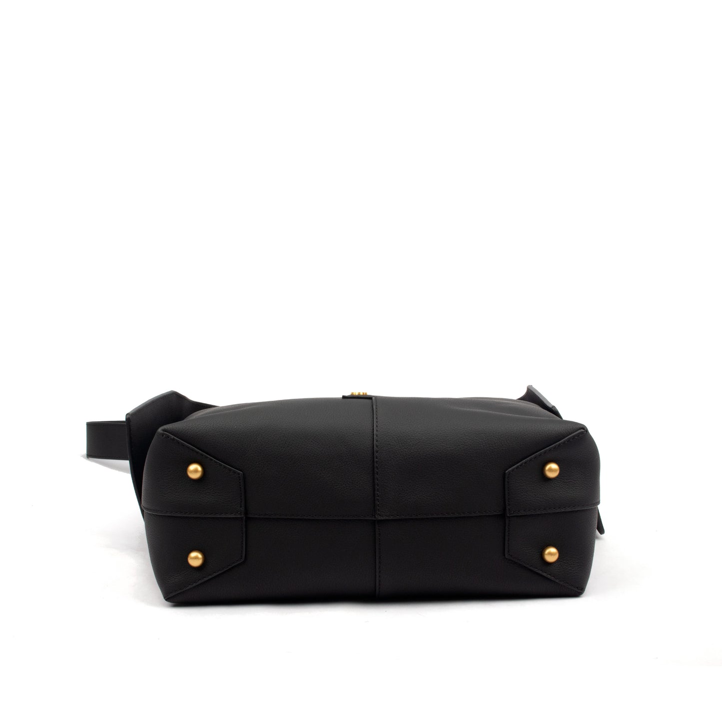 Effortless Elegance: The TT Lacoste Leather Tote