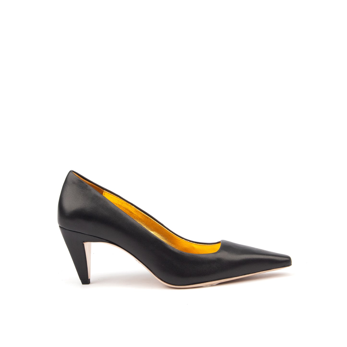 MUSTANG – Sleek & Sophisticated Mid-Heel Pumps