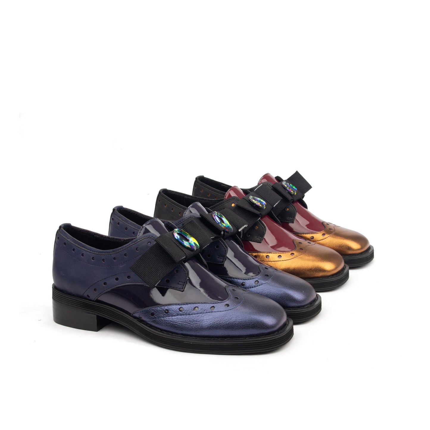 OXFORD – A Bold Take on Classic Elegance