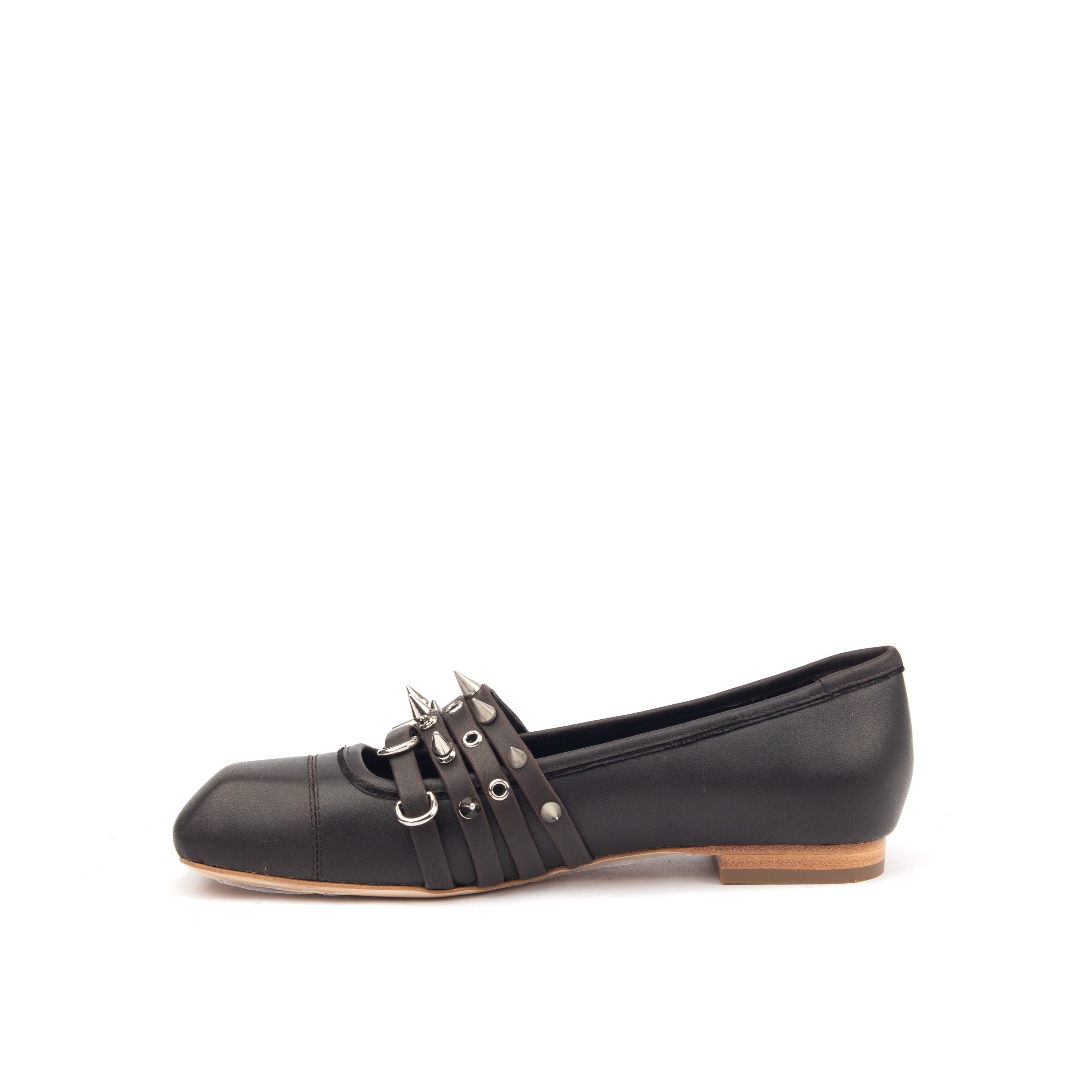 DIVA SQUARE – Edgy Meets Elegance in a Modern Loafer