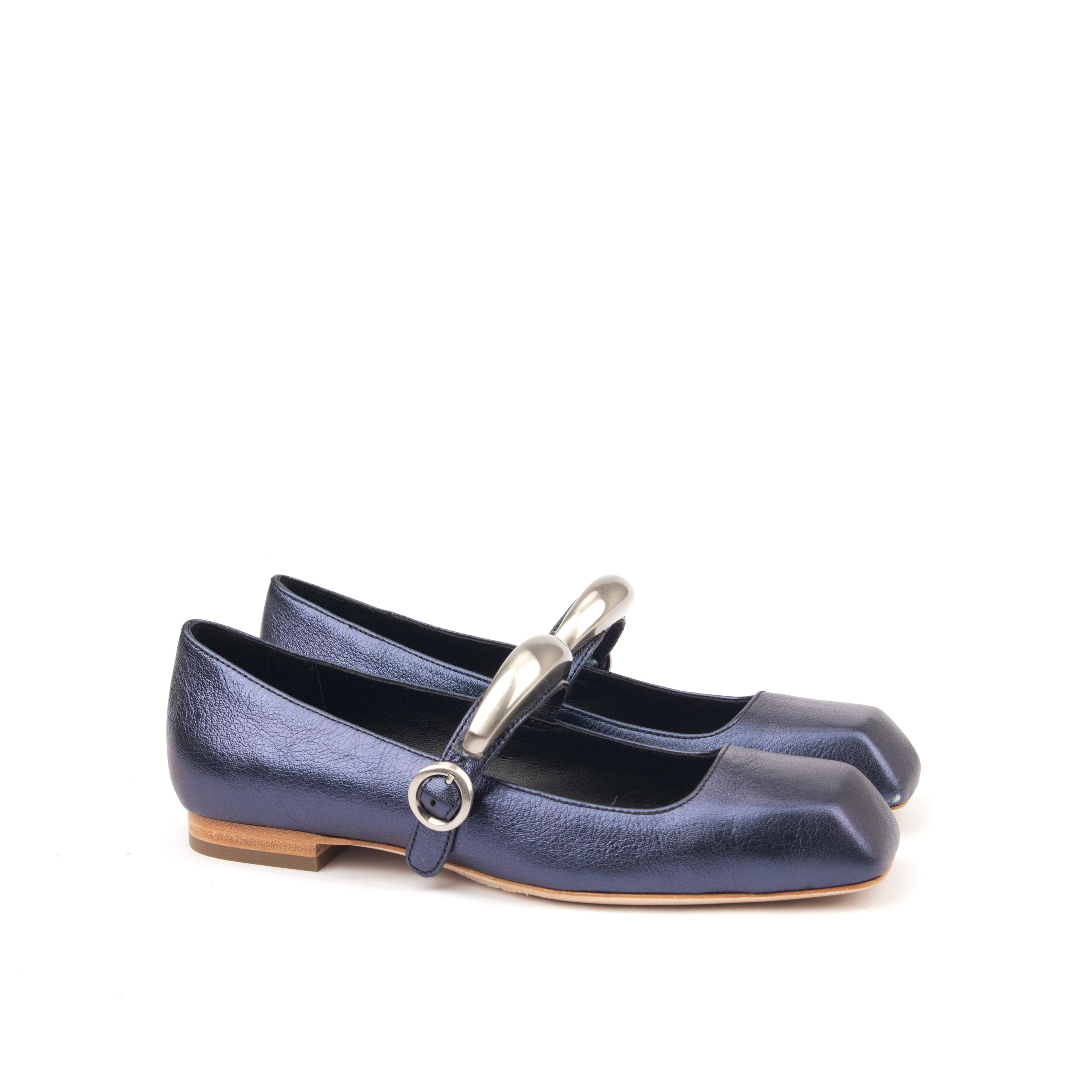 TIMES SQUARE – A Luxe Metallic Flat with Modern Glamour