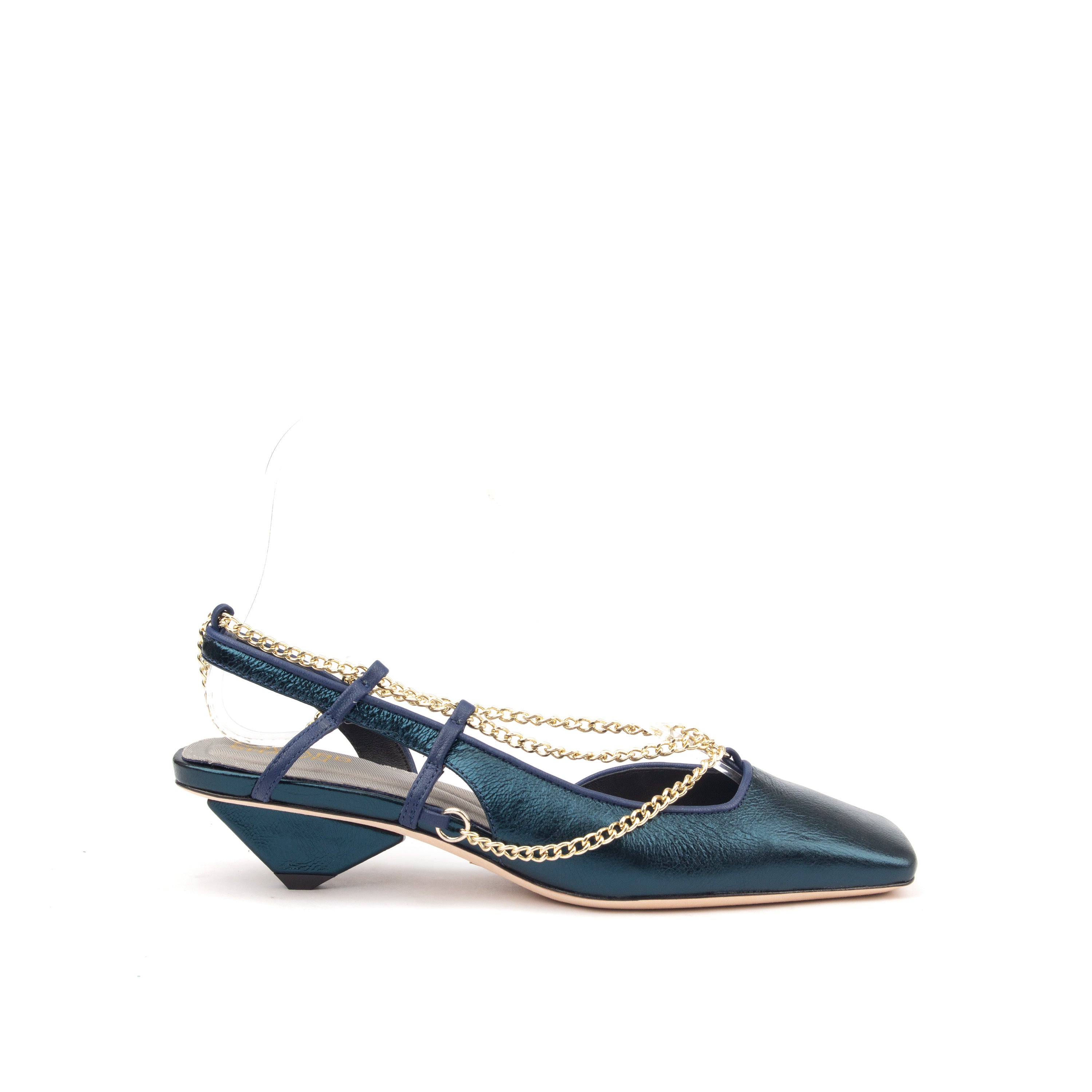 W 135TH AVE – The Perfect Blend of Elegance &amp; Edge