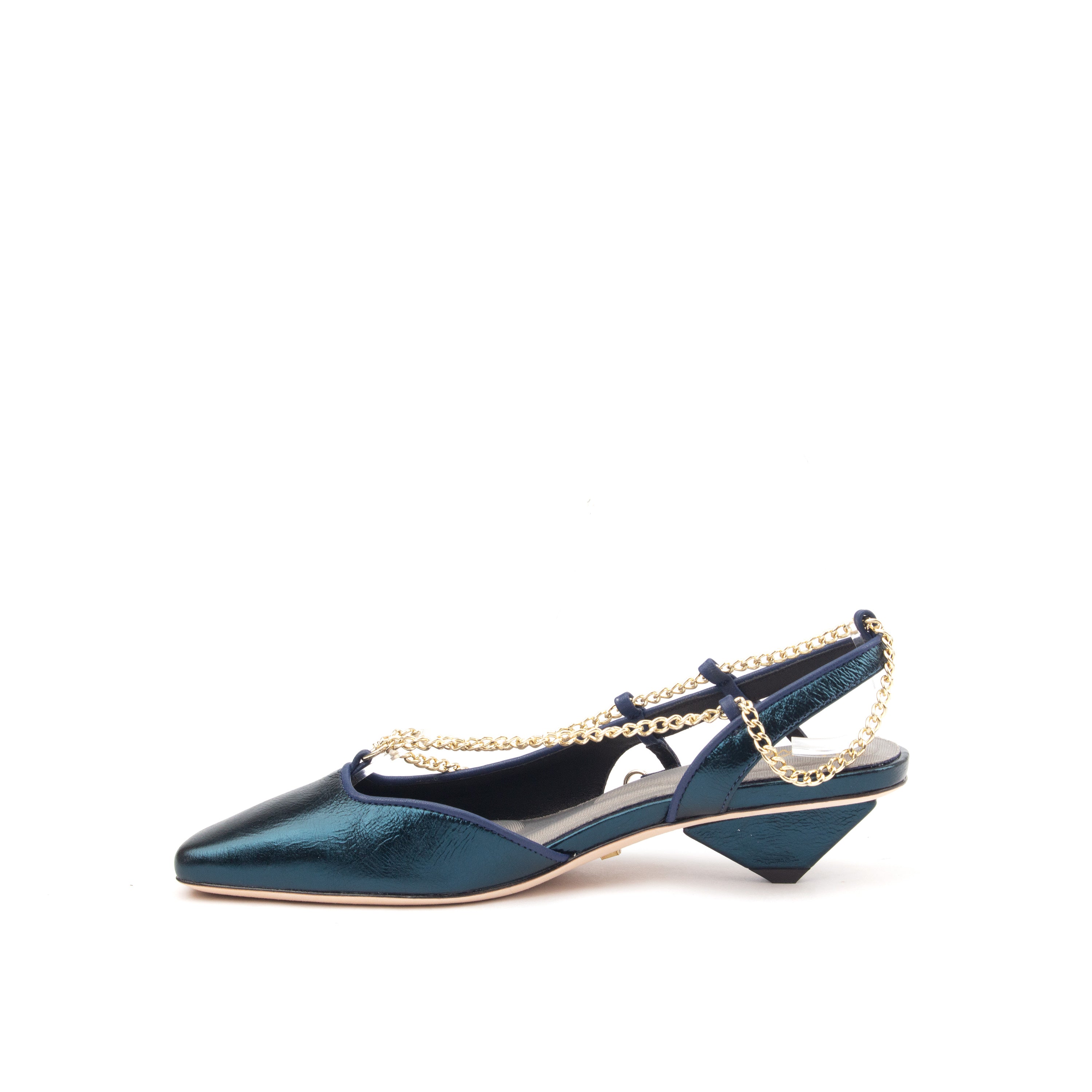 W 135TH AVE – The Perfect Blend of Elegance &amp; Edge