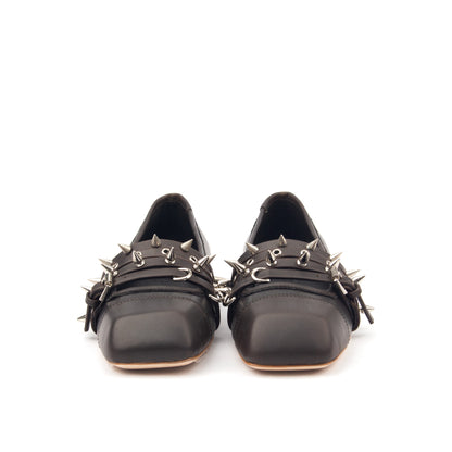 DIVA SQUARE – Edgy Meets Elegance in a Modern Loafer