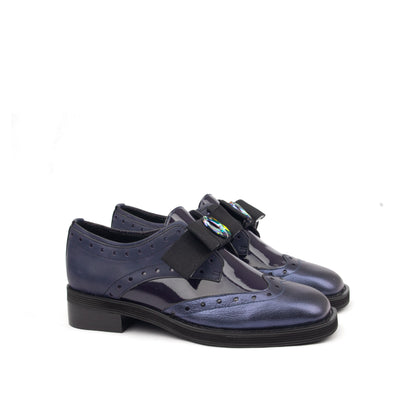 OXFORD – A Bold Take on Classic Elegance
