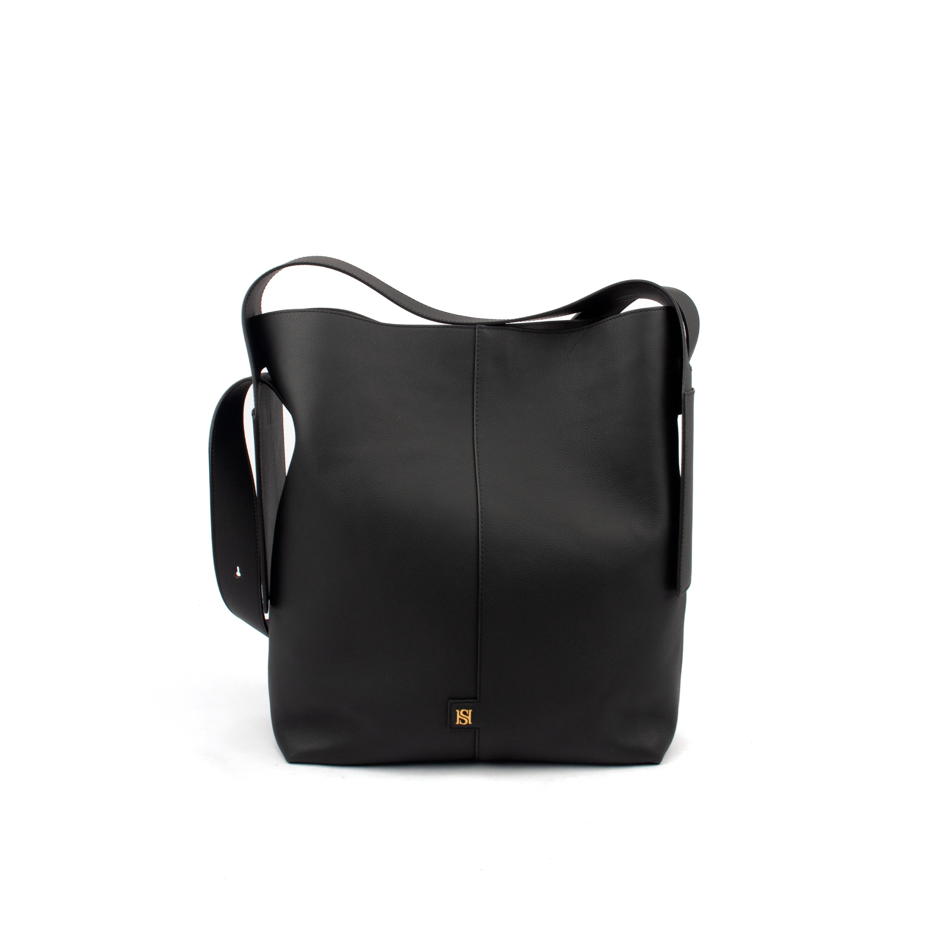 Effortless Elegance: The TT Lacoste Leather Tote