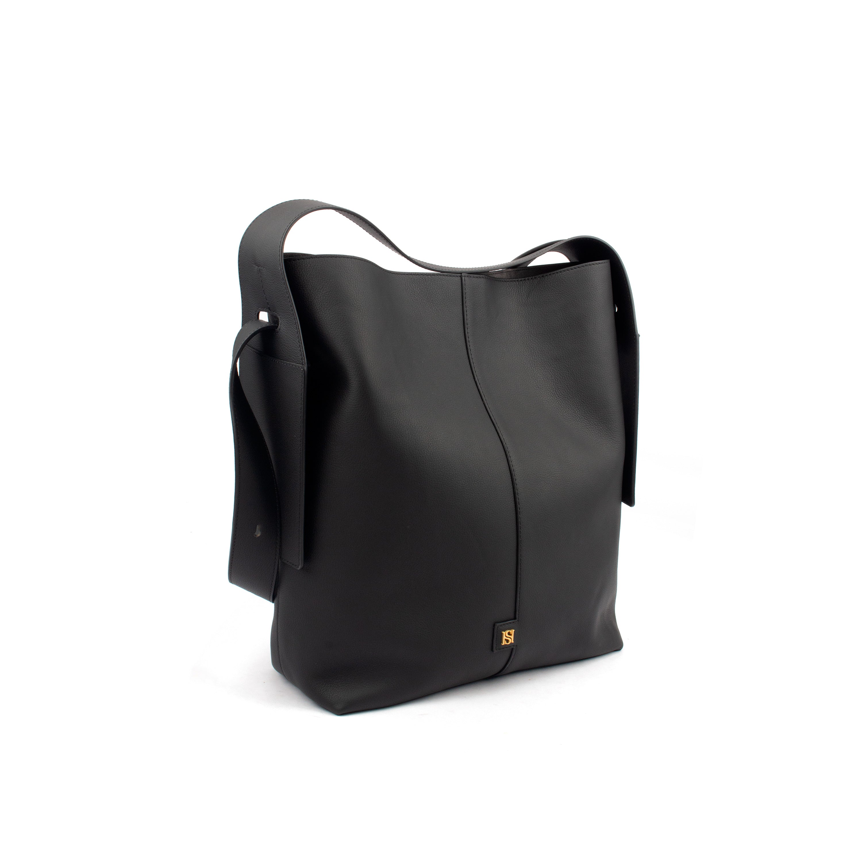 Effortless Elegance: The TT Lacoste Leather Tote