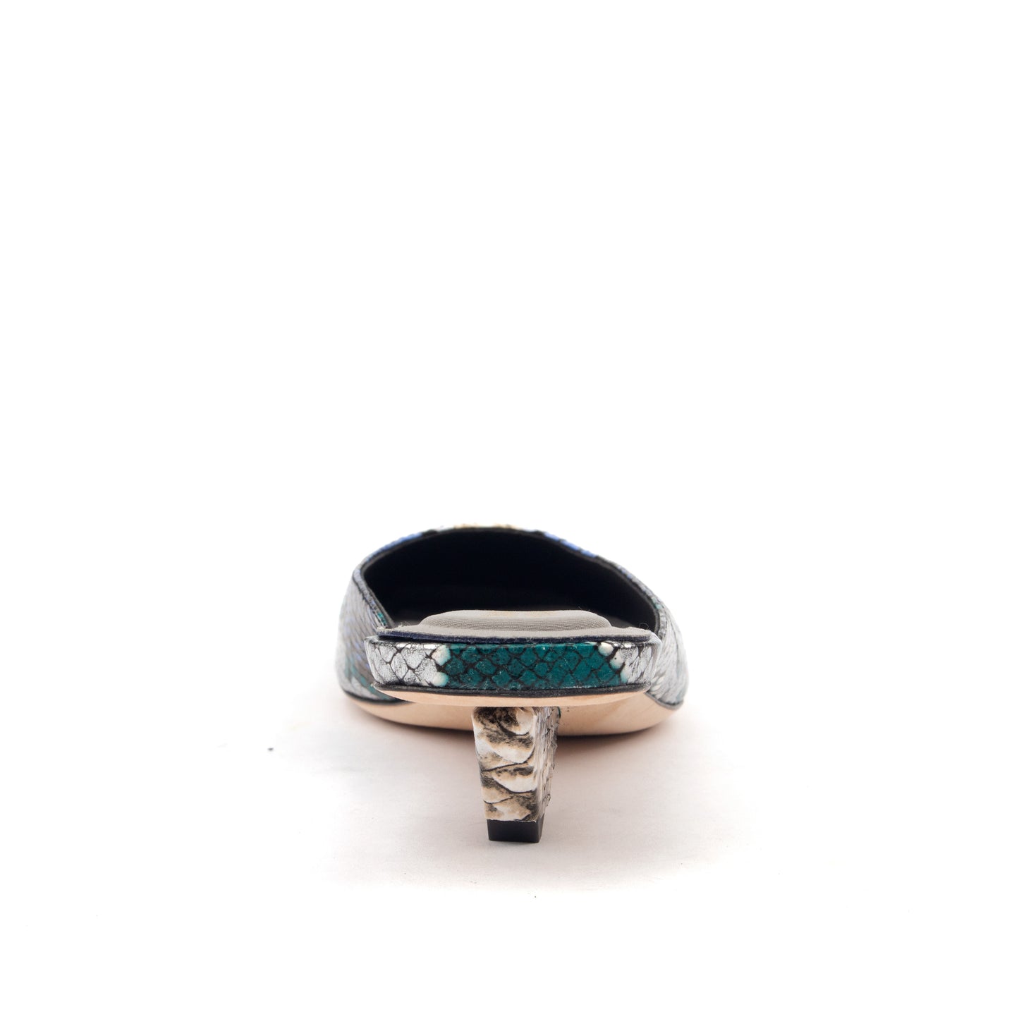 5TH AVE – Effortless Elegance in Every Step