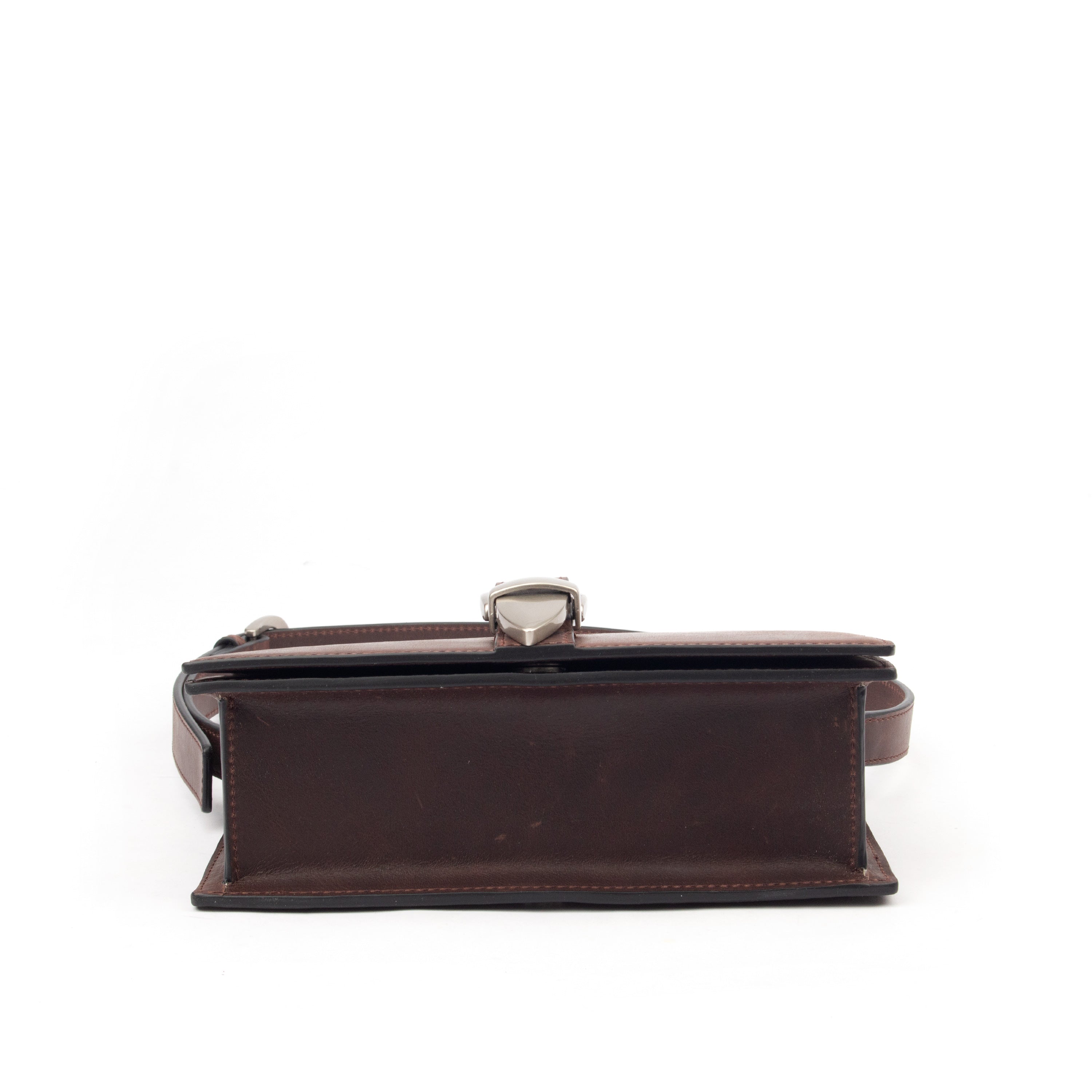 Premium Calf Leather Handbag for Everyday Sophistication
