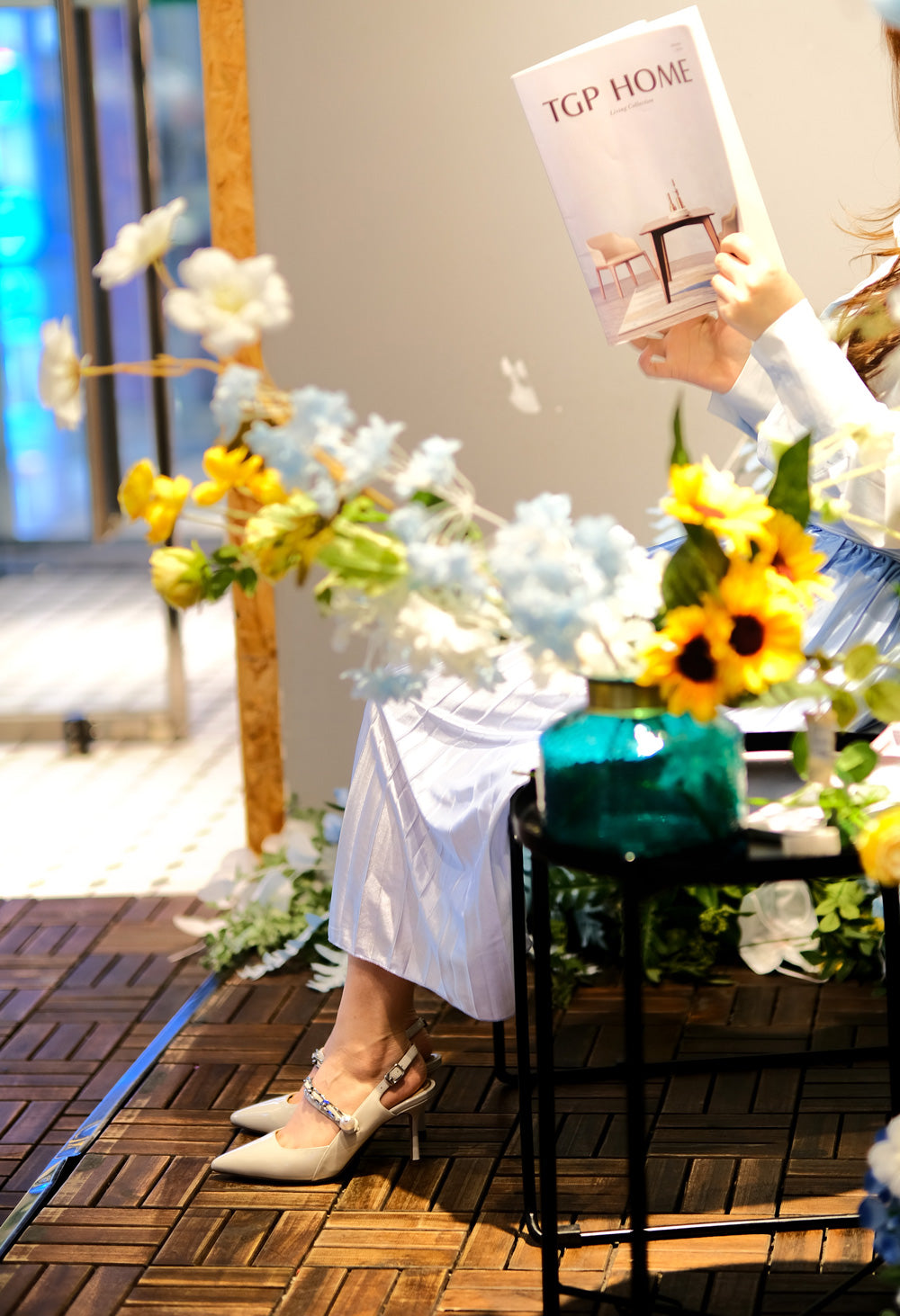 象牙色露跟高跟鞋：每一步都優雅迷人