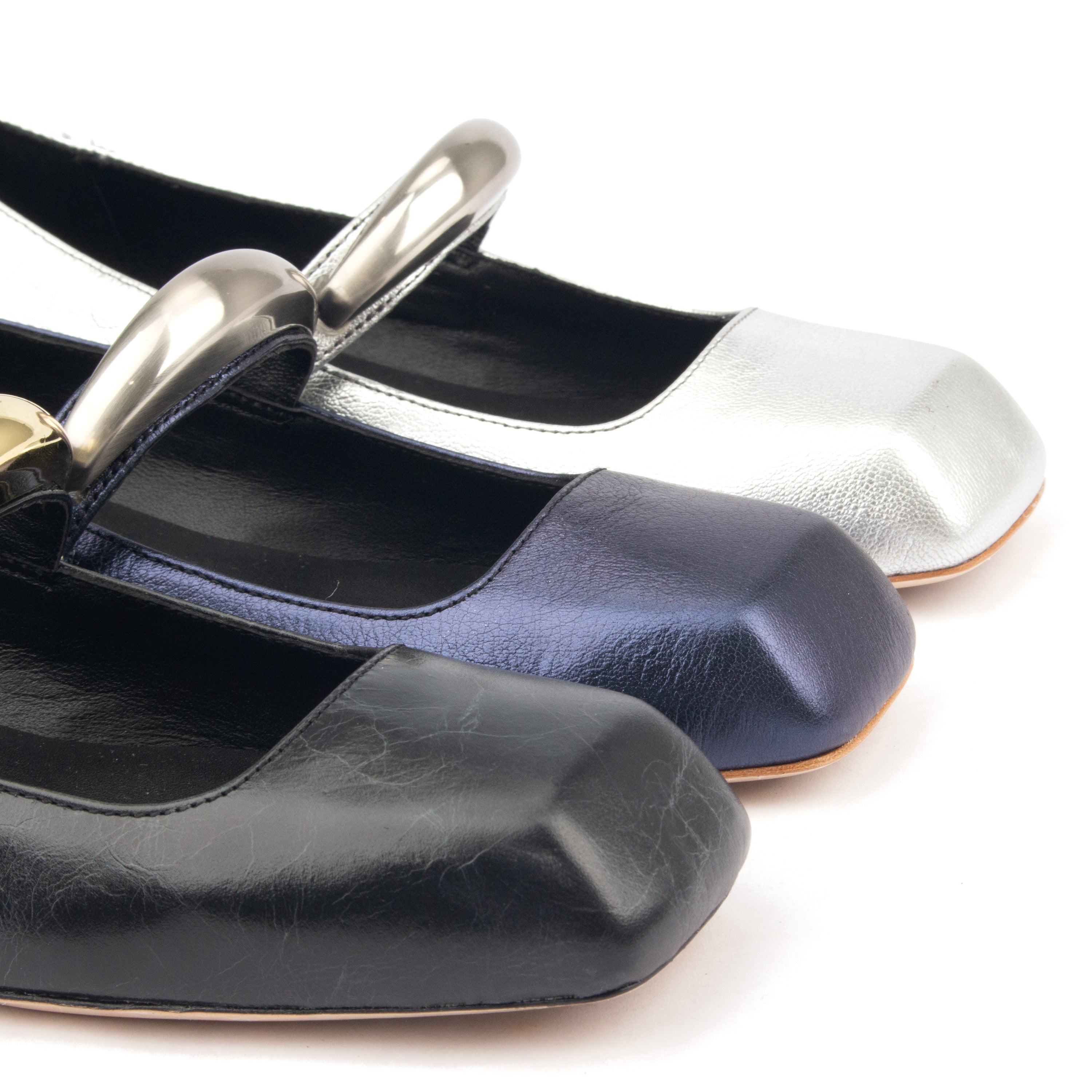 TIMES SQUARE – A Luxe Metallic Flat with Modern Glamour