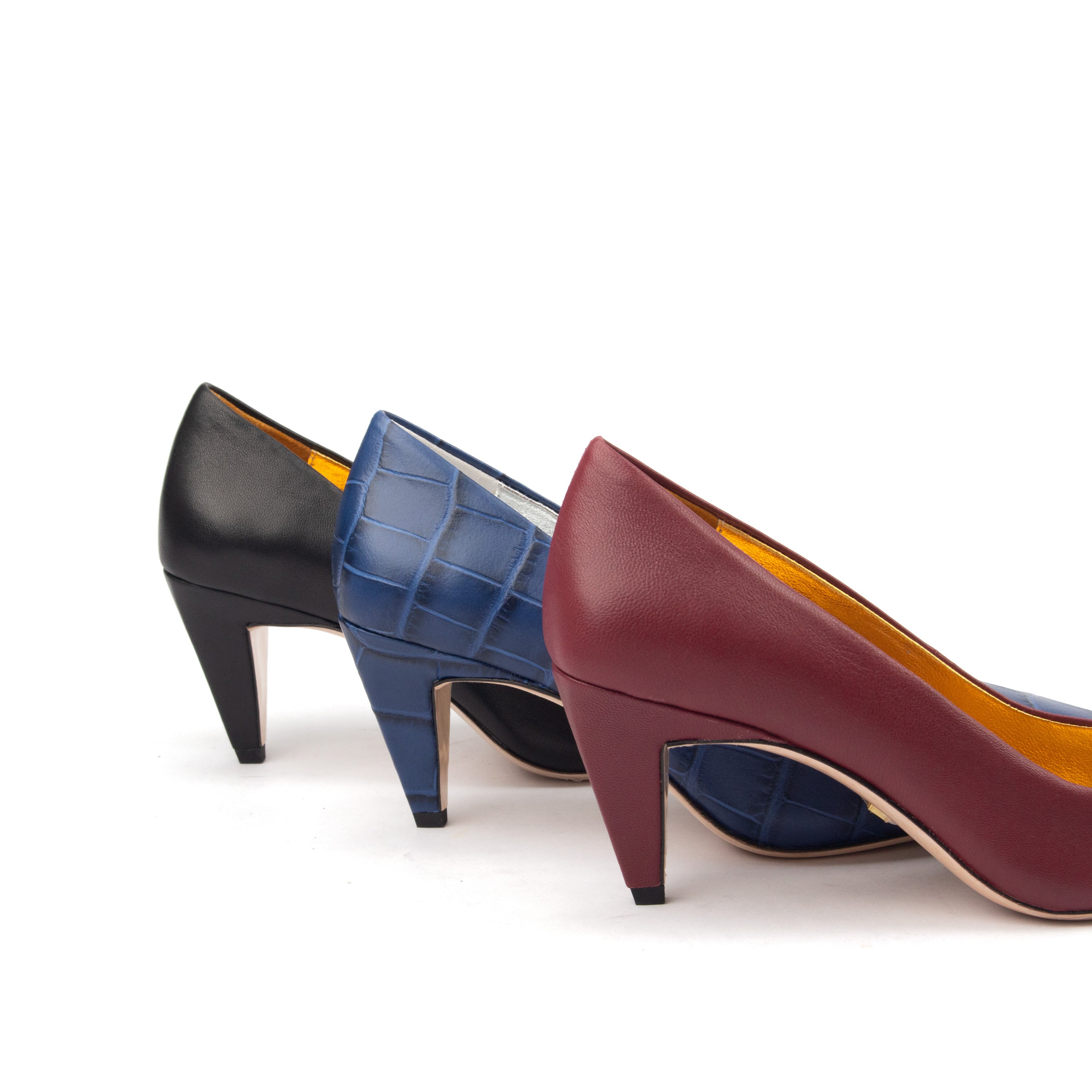 MUSTANG – Sleek &amp; Sophisticated Mid-Heel Pumps