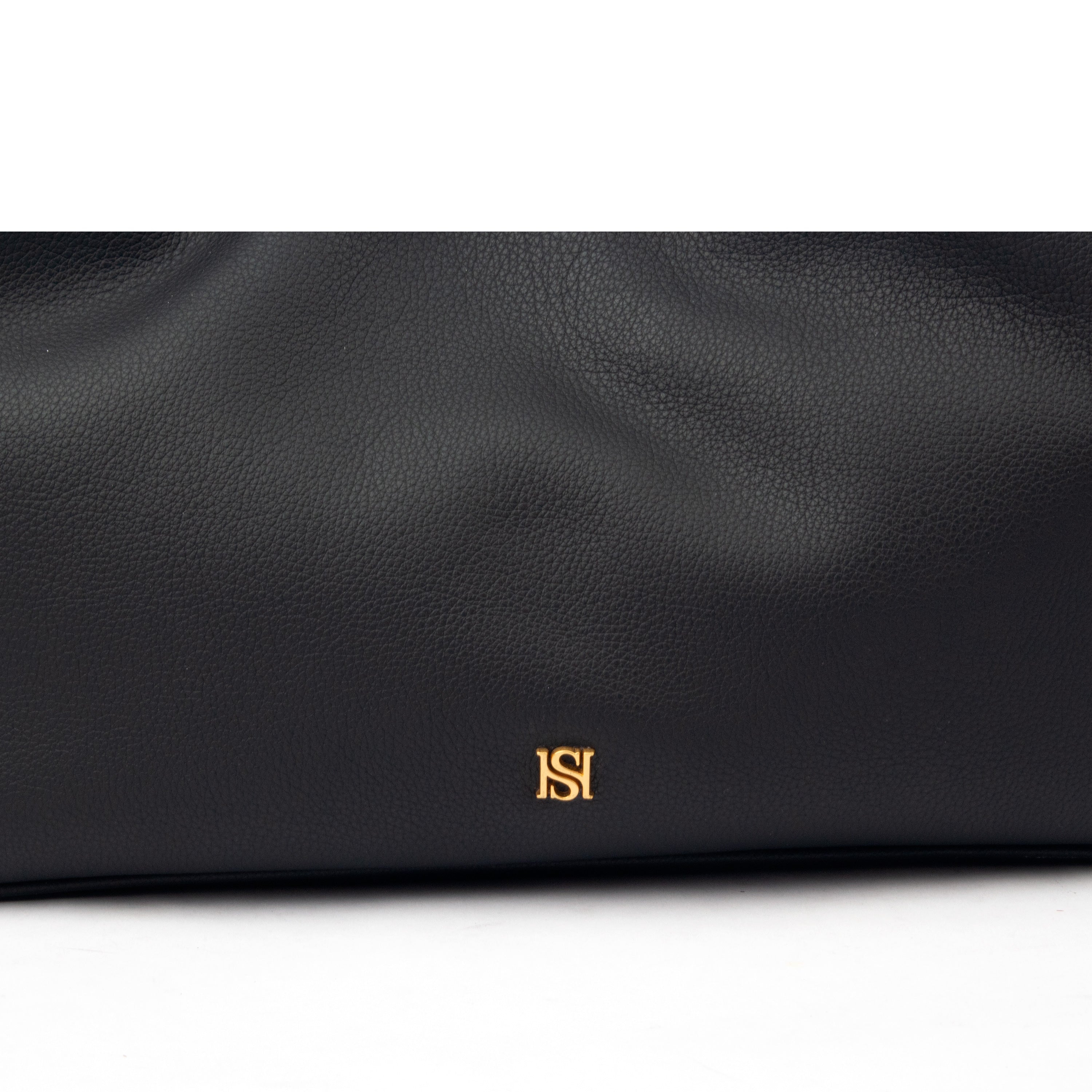 Grand Handbag – Luxury Calf Leather with Timeless Design