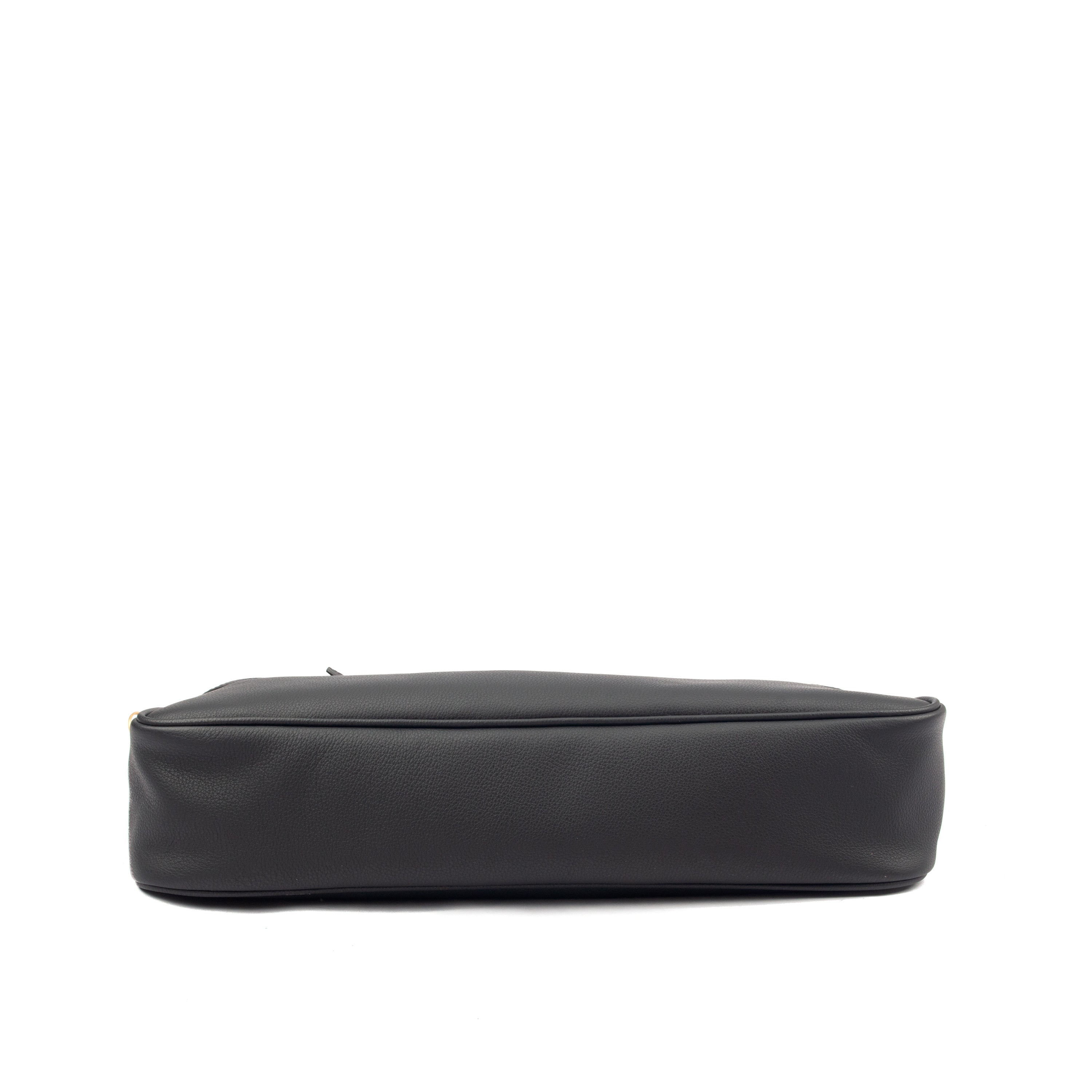 Grand Handbag – Luxury Calf Leather with Timeless Design