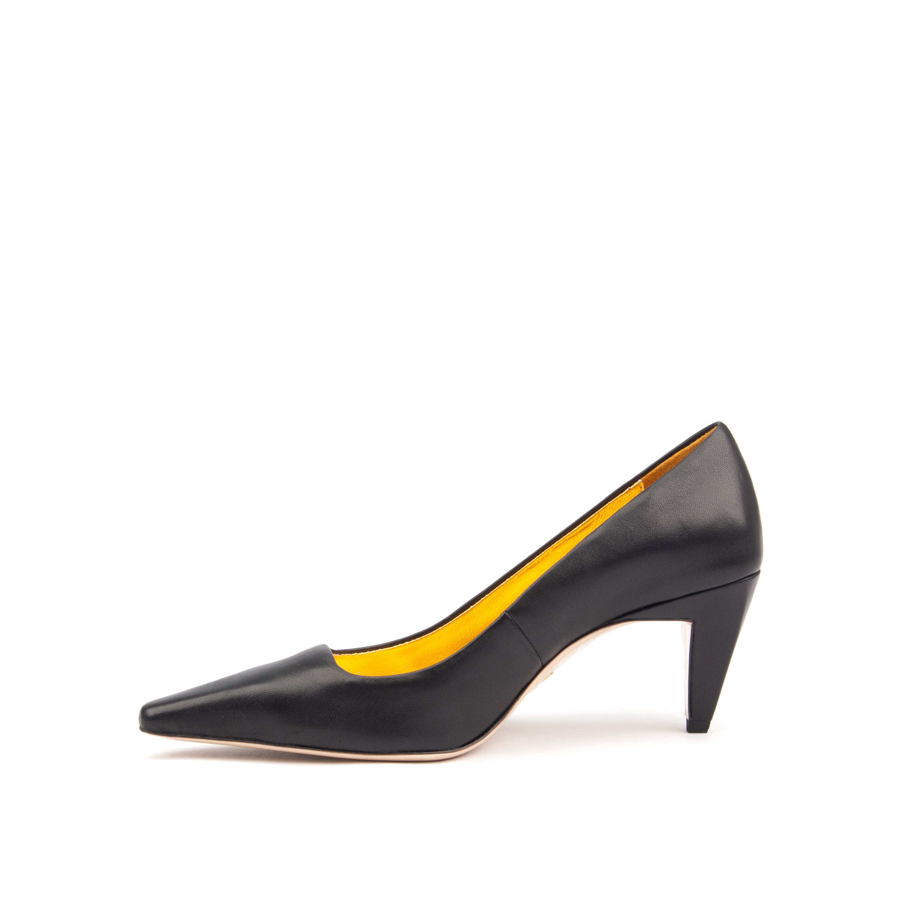 MUSTANG – Sleek &amp; Sophisticated Mid-Heel Pumps