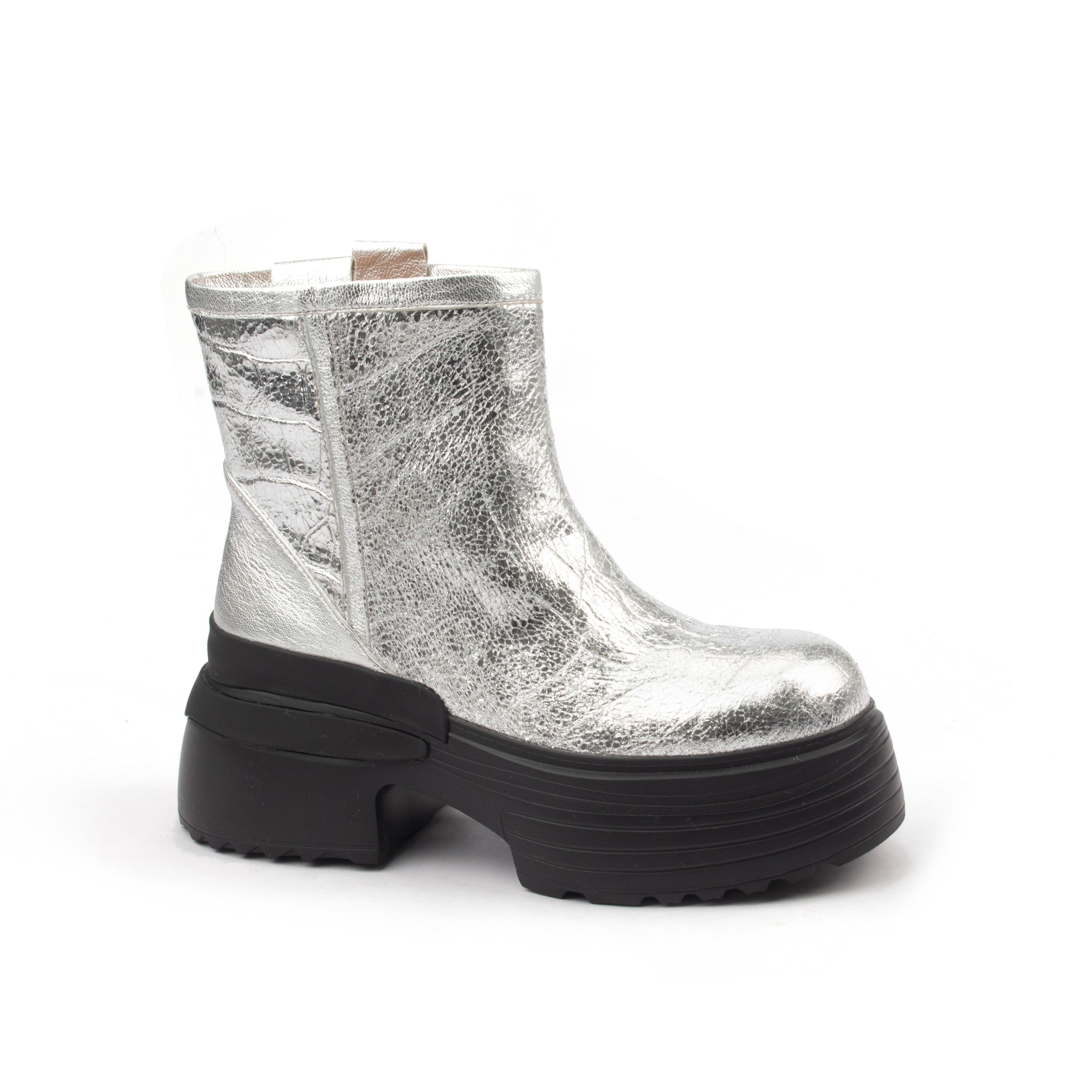Luminous – Metallic Croc-Embossed Platform Boots