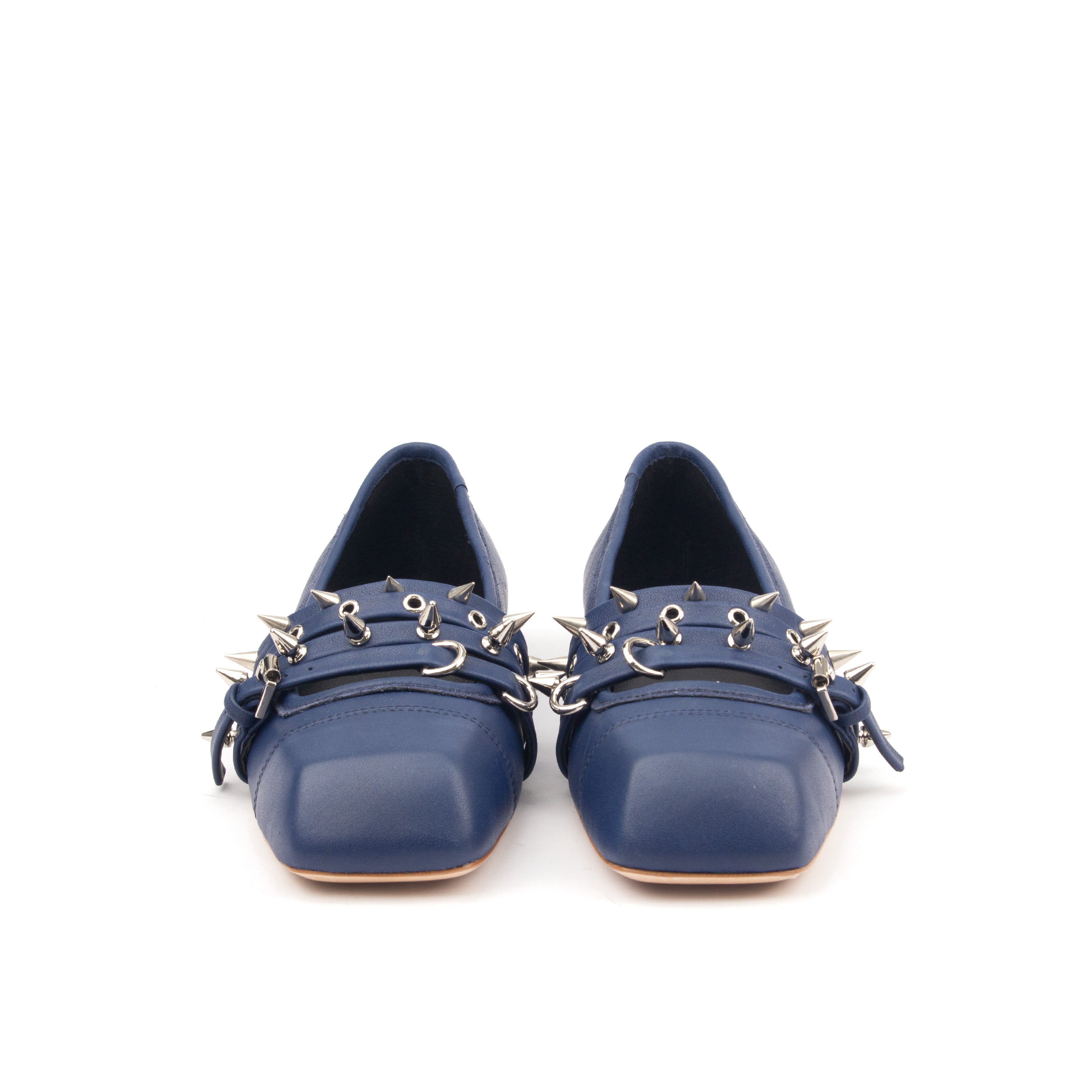 DIVA SQUARE – Edgy Meets Elegance in a Modern Loafer