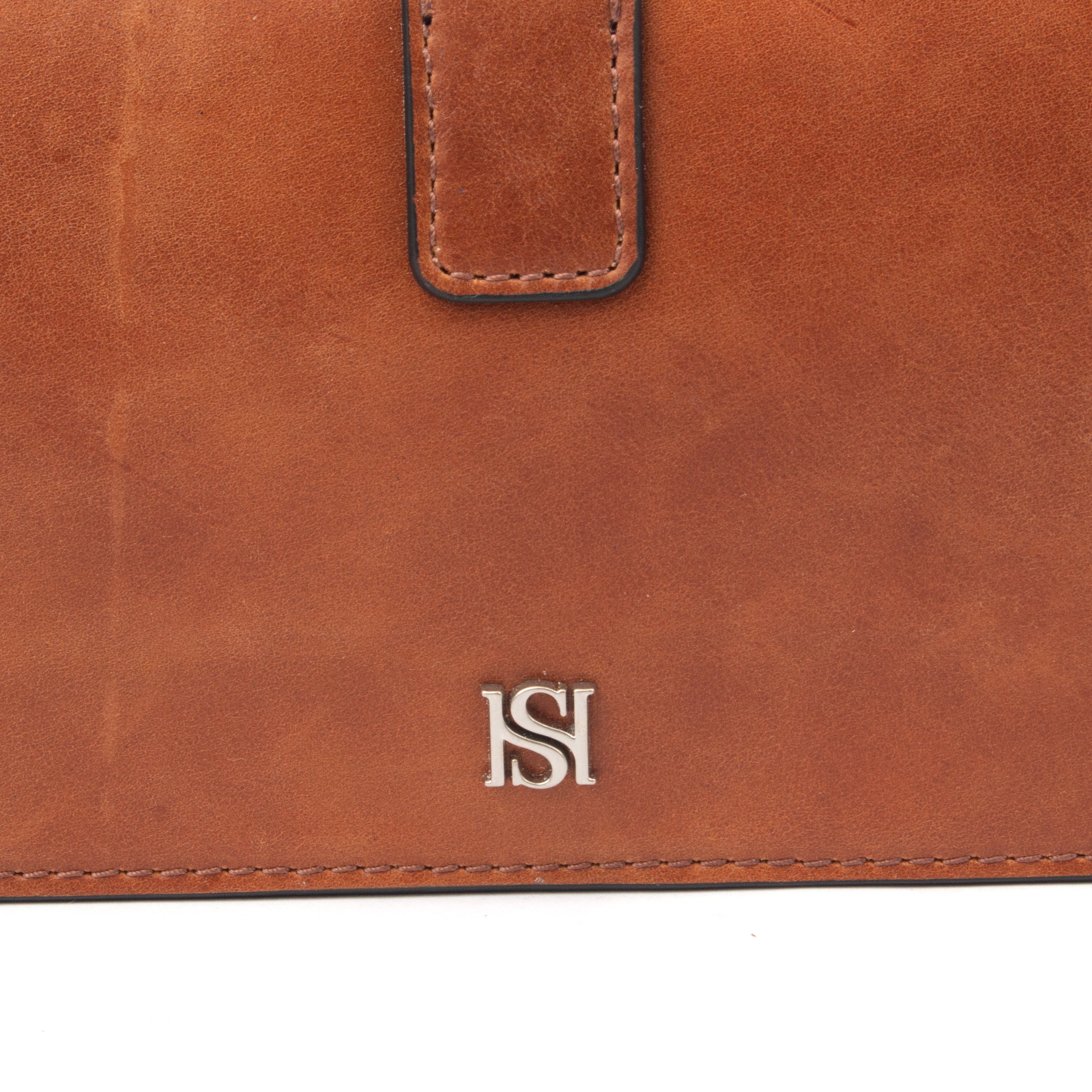 Premium Calf Leather Handbag for Everyday Sophistication