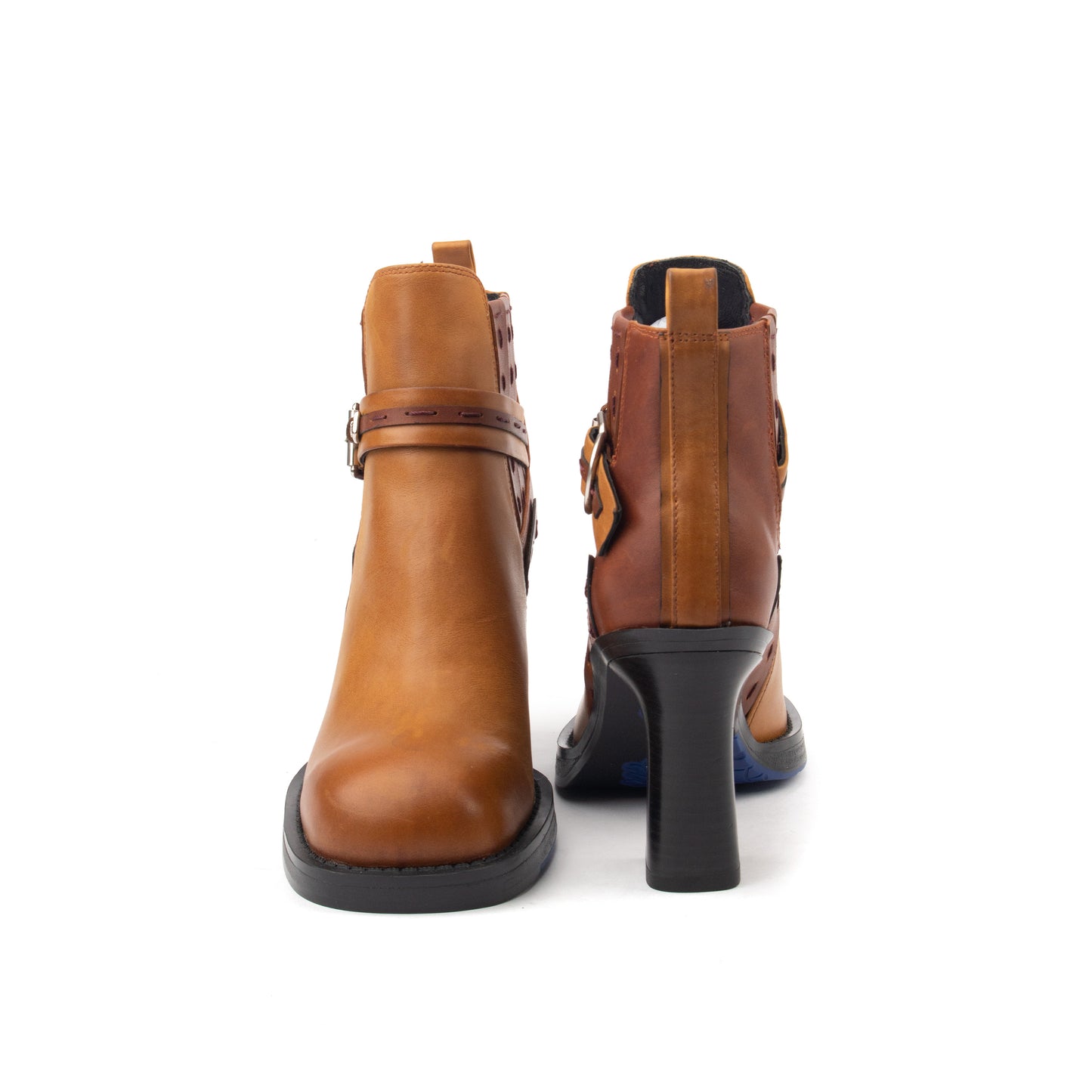 Lake Padava Heeled Ankle Boots – A Statement of Effortless Elegance