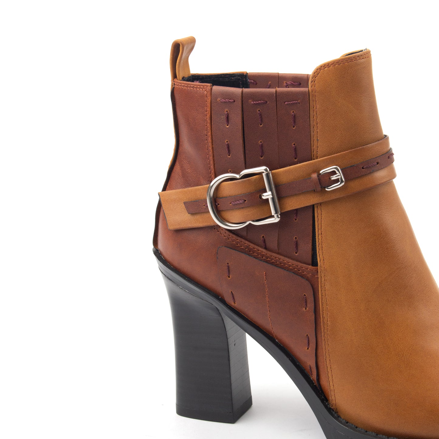 Lake Padava Heeled Ankle Boots – A Statement of Effortless Elegance