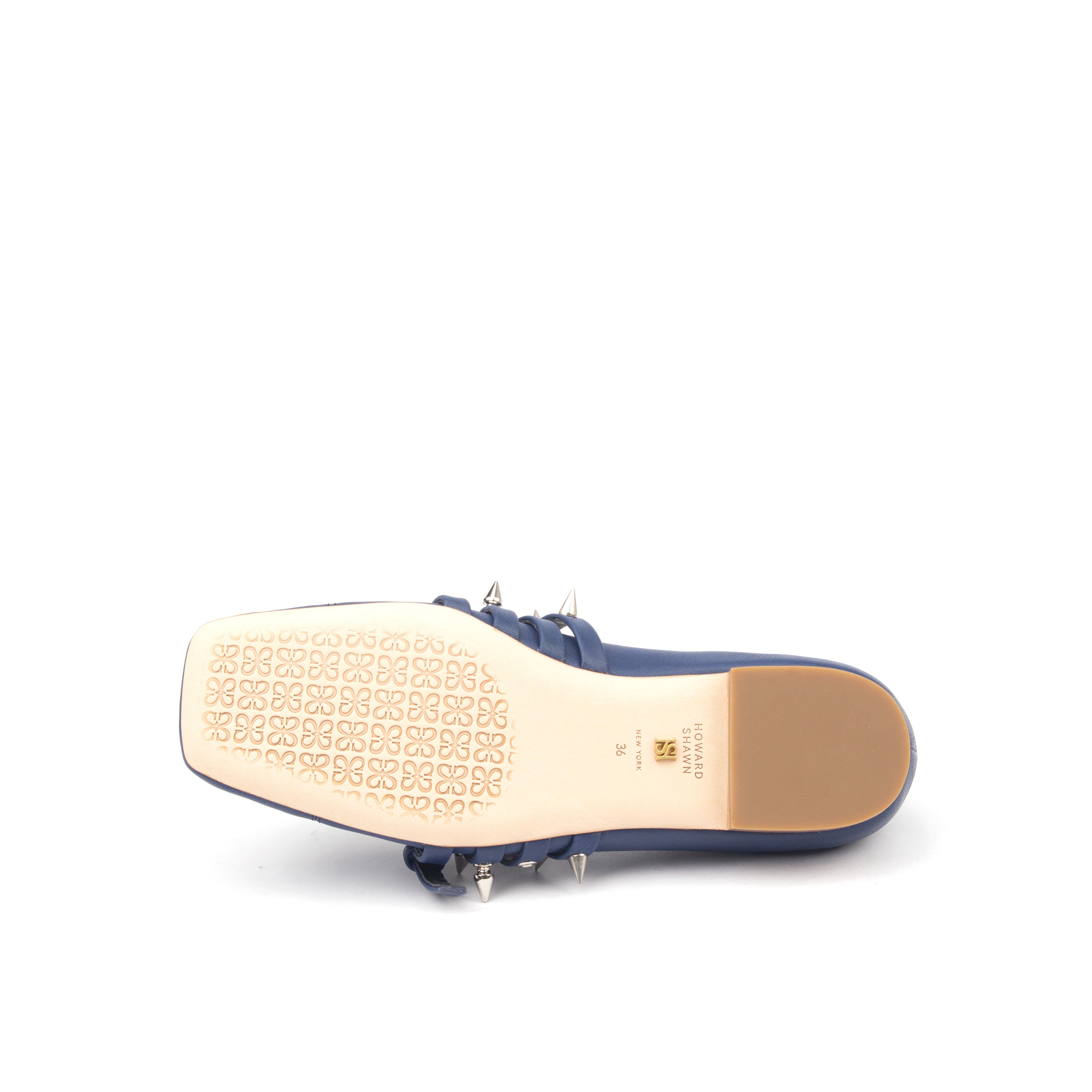 DIVA SQUARE – Edgy Meets Elegance in a Modern Loafer