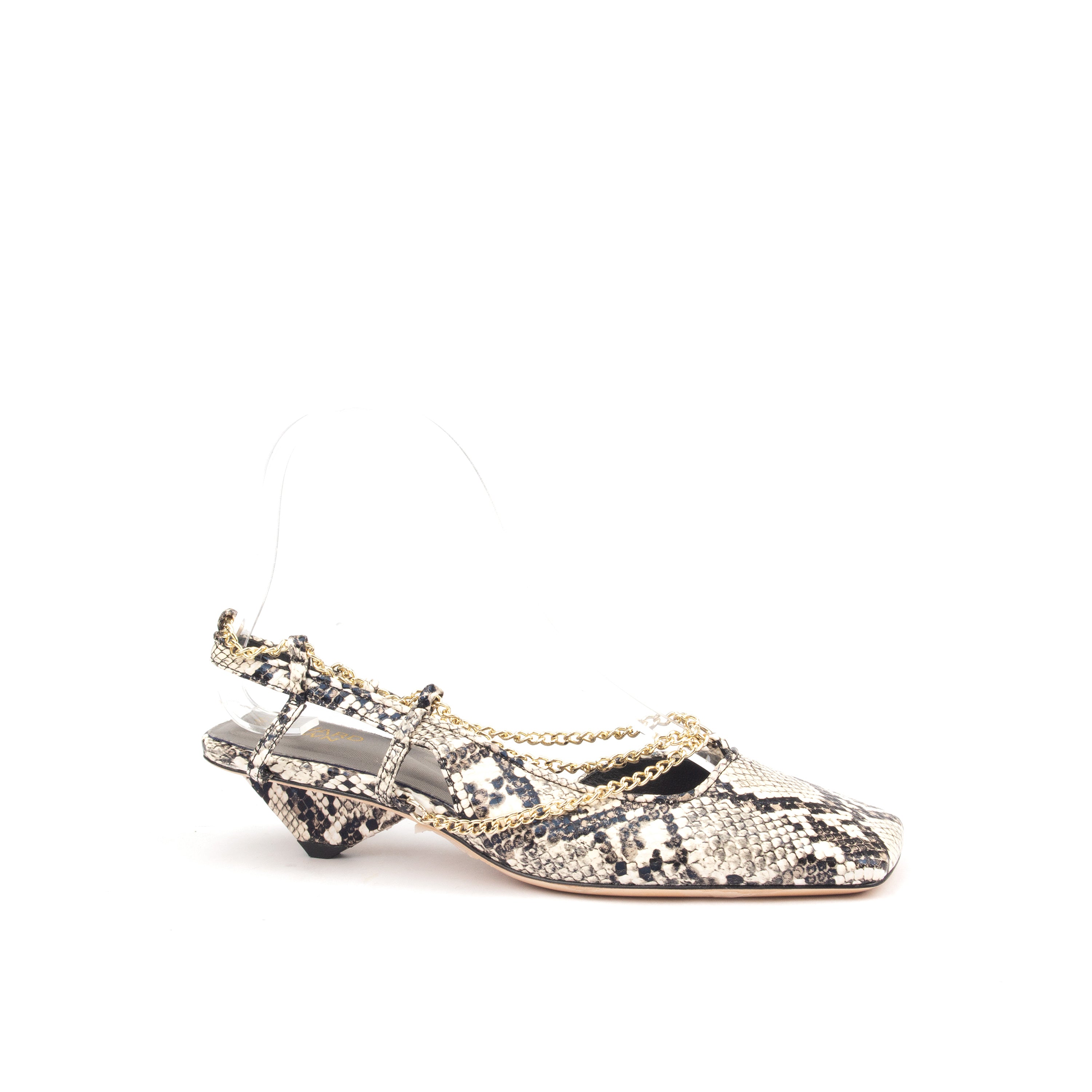 W 135TH AVE – The Perfect Blend of Elegance &amp; Edge