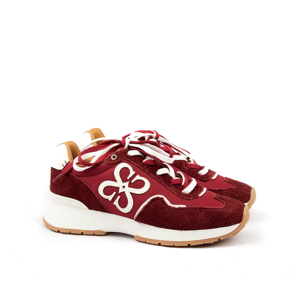 Bordeaux red runner sneakers with embroidered signature logo and white laces