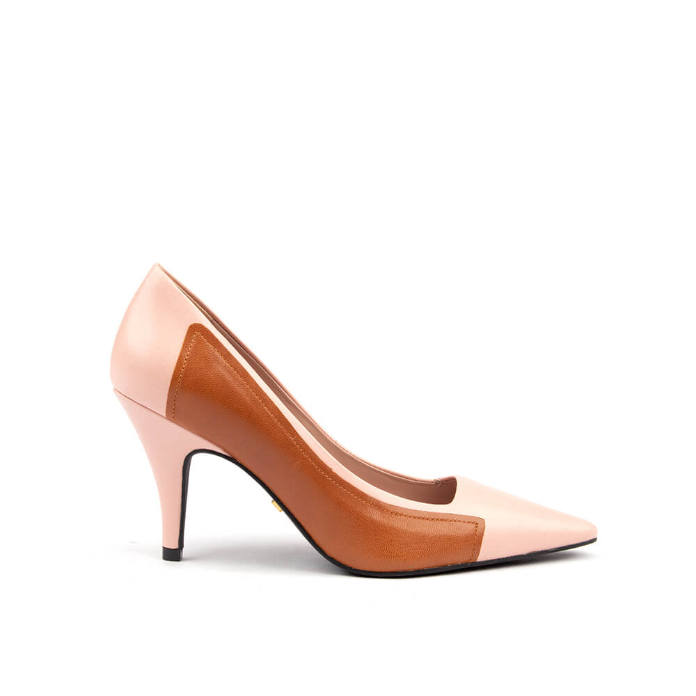Two-tone leather court heels in blush pink and tan brown with pointed toe