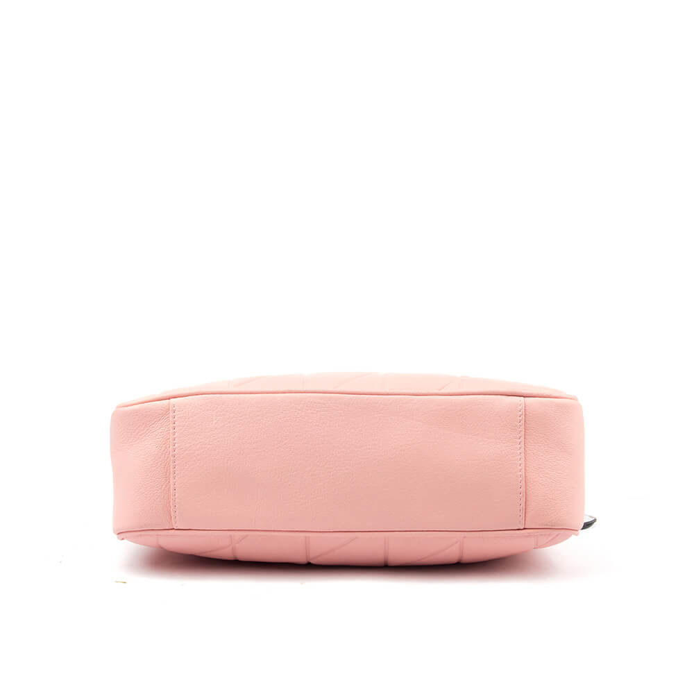 Smooth quilted leather handbag with decorative chain drape and monogram logo