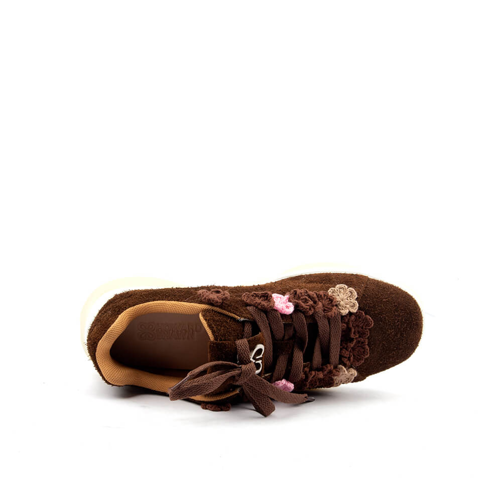 Cocoa bloom suede sneakers with mixed brown pink crochet flowers