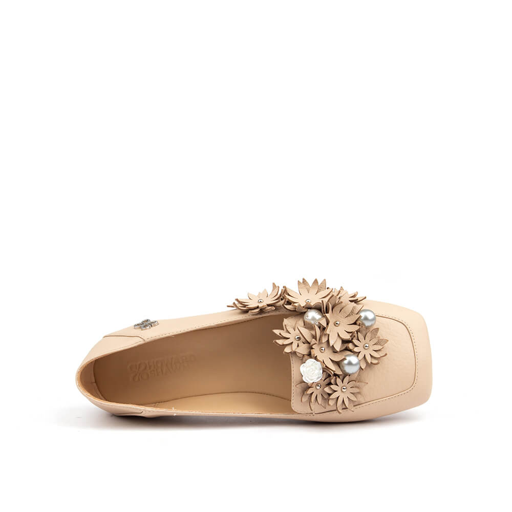 Women's versatile ballet flats nude petal beige leather floral pearl