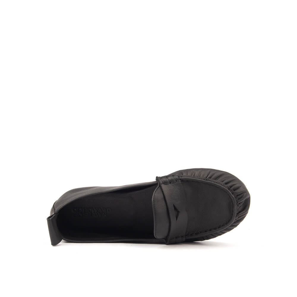 Ruched toe black leather slip-on loafer women