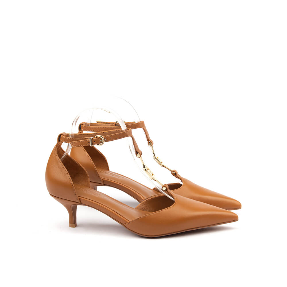 Warm biscuit leather pointed-toe kitten heels with gold chain T-strap women